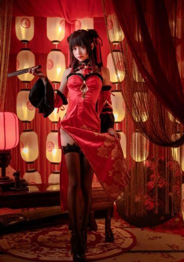 欧美年轻美女母乳_BD英语在线播放观看