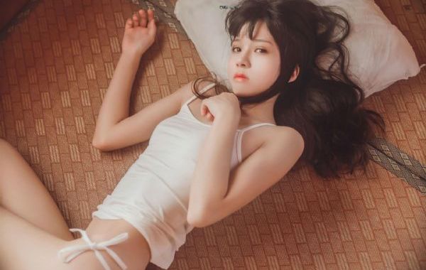 欧美明星范斯板鞋街拍_高清电视剧观看