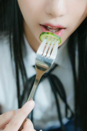 欧美茄子在线_迅雷极速版下载