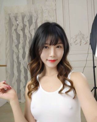欧美大秀场面_BD英语高清视频观看