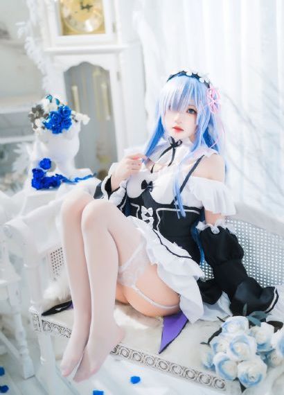 亚洲乳大丰满中文字幕少妇av_DVD迅雷电影在线