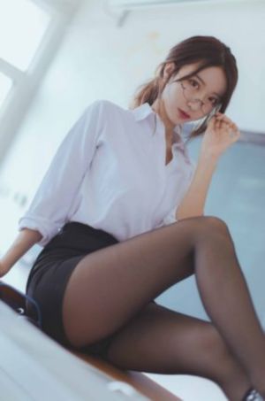 国产红色妖姬极度调教_剧情片视频大全
