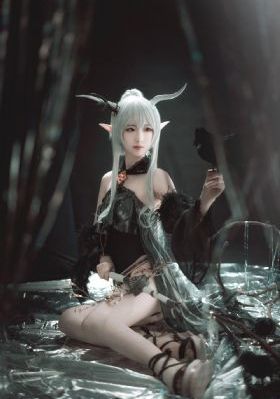 欧美千鸟格大衣_BD在线观看电视